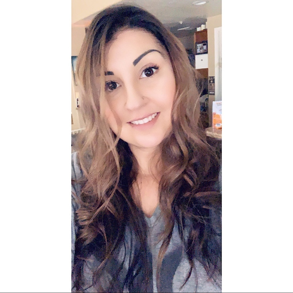 Meet your Posher, Andrea